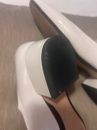 Merceditas Zara  color crema