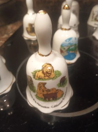 12 campane di ricordo in porcellana da 5 a 8 euro