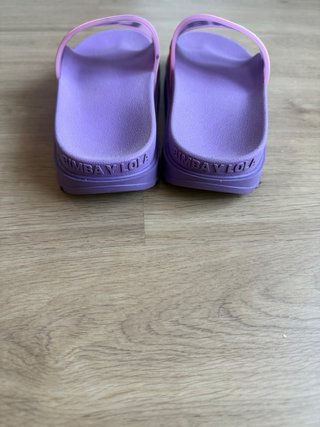 Chanclas Bimba y Lola Moradas y Rosas