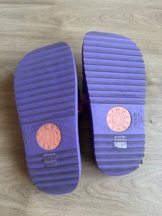Chanclas Bimba y Lola Moradas y Rosas