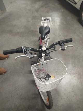 Bicicleta niña a estrenar precio negociable