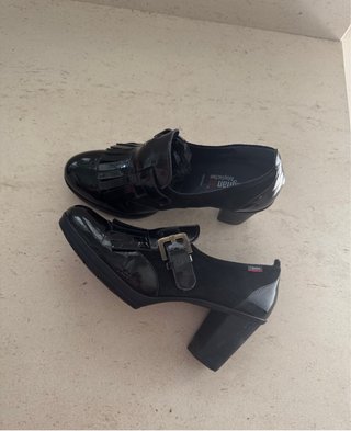 Zapato Callaghan Negro con Flecos