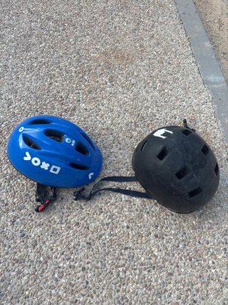 Casco Azul y Negro para Niños