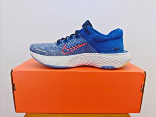 NIKE ZoomX INVINCIBLE RUN 2