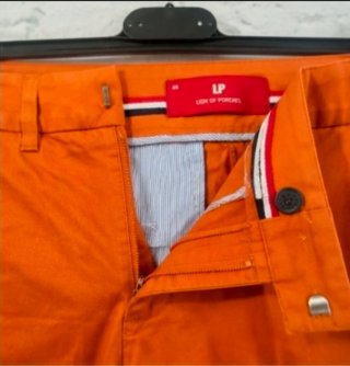 Pantalón naranja de vestir