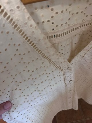 Blusa Hoss Intropia Beige Encaje Talla S