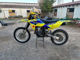 Suzuki DRZ400E Enduro/Motocross Moto