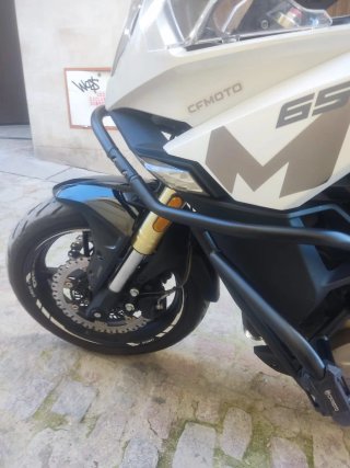 CF Moto 650MT Adventure 12/2022 con 3.000km