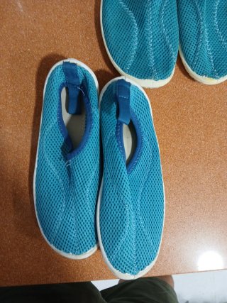 Sandalias chanclas agua, talla32-33 y t 36-37
