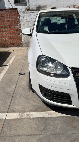 Volkswagen Golf 2003