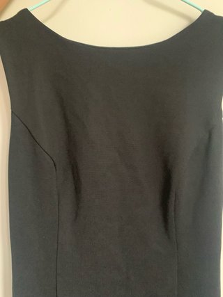 Vestido midi negro elegante