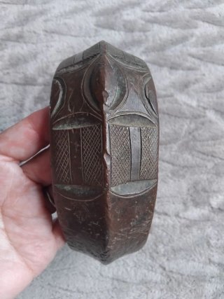 Antiguo Torque Fang Bronce Arte Africano
