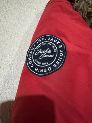 Chaqueta Jack & Jones Roja con Capucha