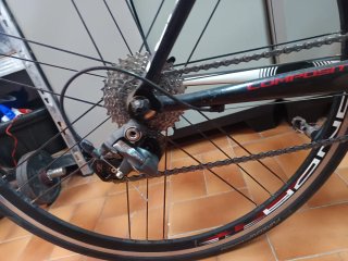 Bicicleta Giant Composite Negra/Roja carbono