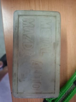 Estuche Metal Mazda Auto Repuesto