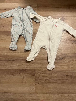 Pijamas de hym para bebé talla 56 cm