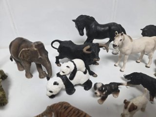 Lote figuras animales y personas