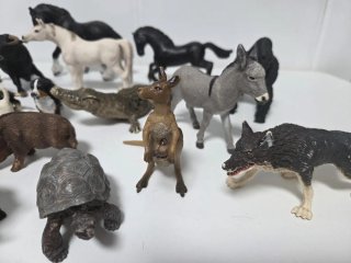 Lote figuras animales y personas