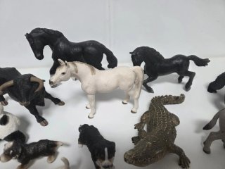 Lote figuras animales y personas