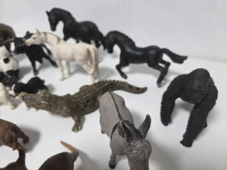 Lote figuras animales y personas
