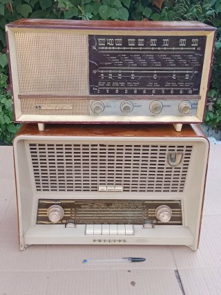 Radios antiguas Philips y Sanz decoracion retro o