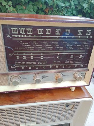 Radios antiguas Philips y Sanz decoracion retro o