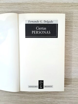 Ciertas personas Fernando G Delgado novela