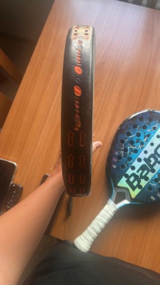 Pala de pádel Bullpadel