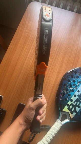 Pala de pádel Bullpadel