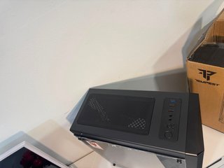 Caja PC Tempest Shade Negra
