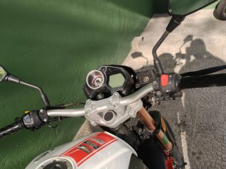 Moto X Street 125 Roja y Blanca