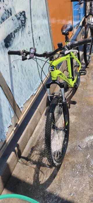 Bicicleta Rockrider 340 B'Twin amarilla