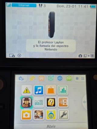 El Profesor Layton y la Llamada del Espectro Esp