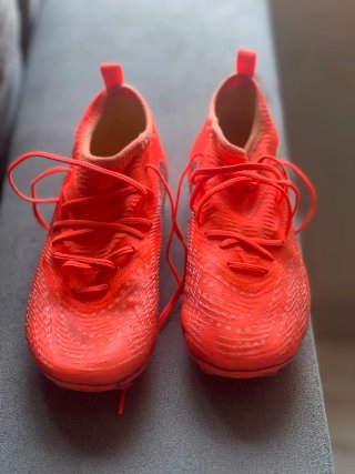 Botas de fútbol niño naranja
