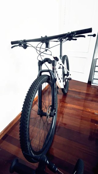 Bicicleta MTB Trek Supercaliber 9.6 Gen 1