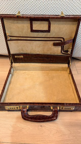 Maletín Vintage Piel Cocodrilo Marrón Dorado Adida