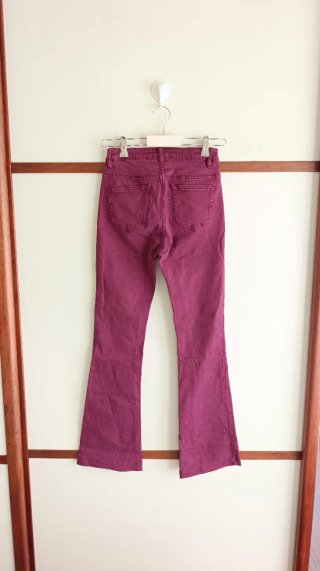 Pantalón Vaquero Flare Granate