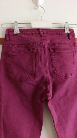 Pantalón Vaquero Flare Granate