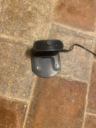 Robot Roomba 960 - Piezas la base va  El robot no