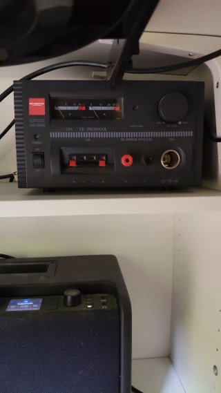 Fuente de Alimentación Diamond GSV3000 13.8V
