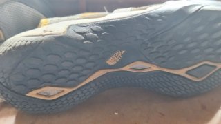 Sandalias The North Face grises y amarillas