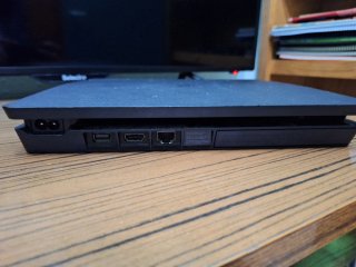 PS4 + 4 Controller + FIFA 22
