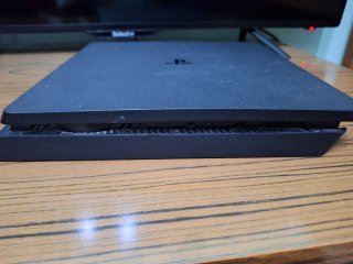PS4 + 4 Controller + FIFA 22
