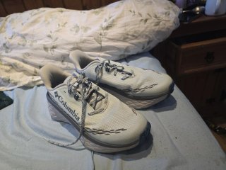 Zapatillas Columbia turquesa y gris