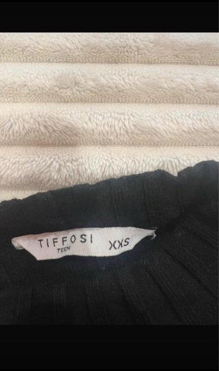 Sudadera Mayoral y camiseta Tiffosi talla 6 años