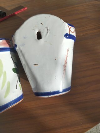 Maceteros de terracota pintados a mano