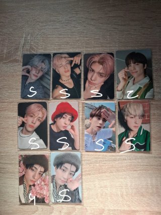 &team taki maki photocards
