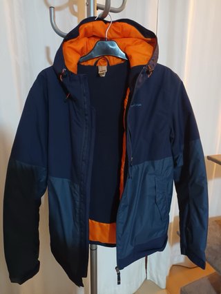 Chaqueta Quechua azul y naranja