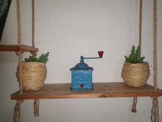 Molinillo de café antiguo azul