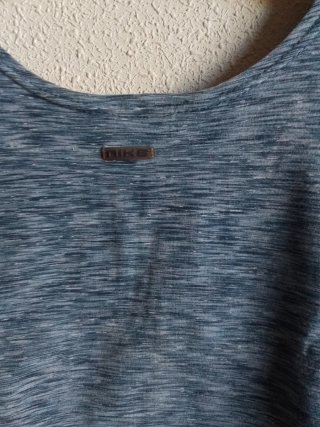 Top deportivo"Nike" azul jaspeado. Cómodo, juvenil